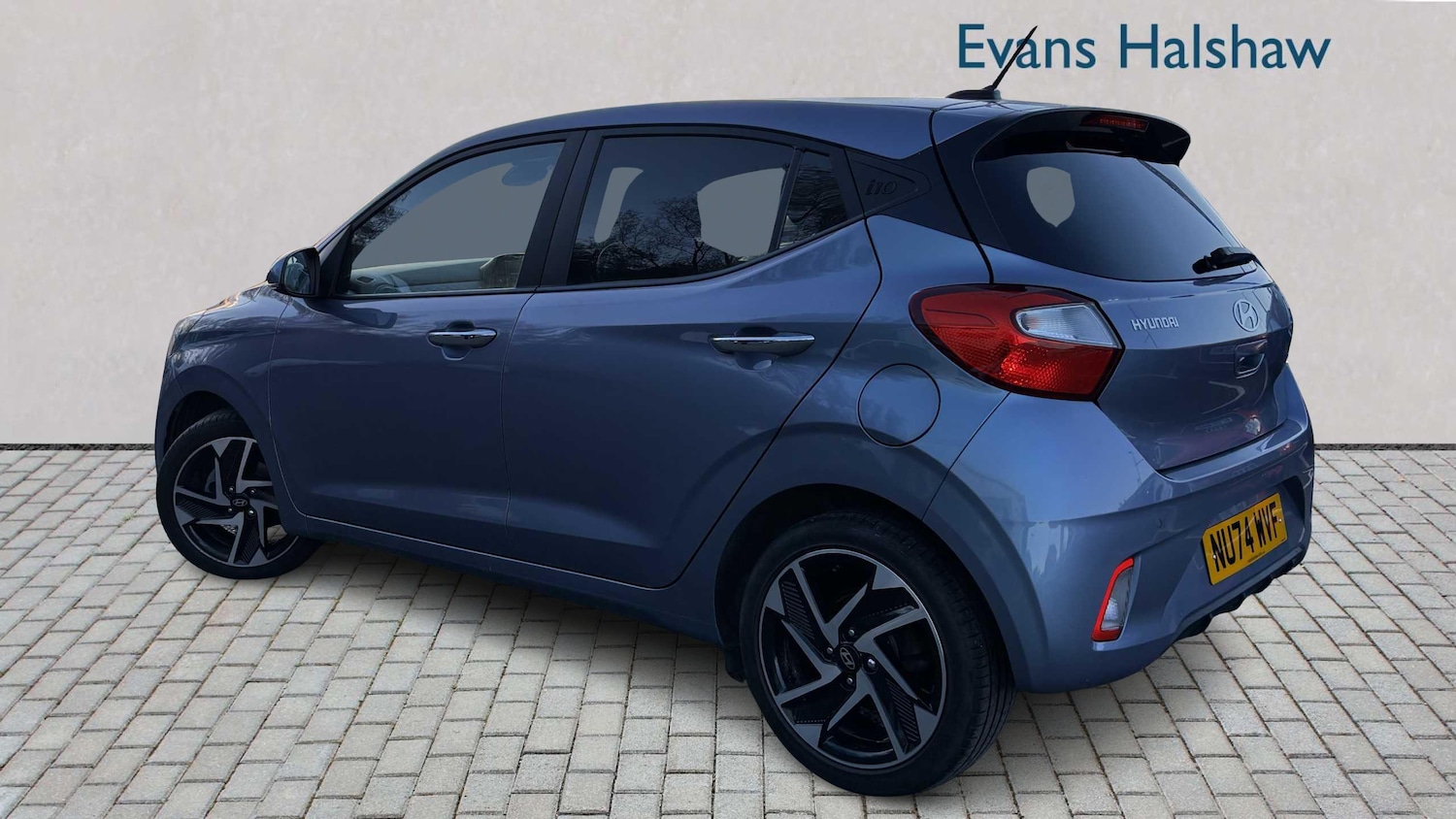 Used Hyundai i10 2024 for sale - 76648874: Photo 2