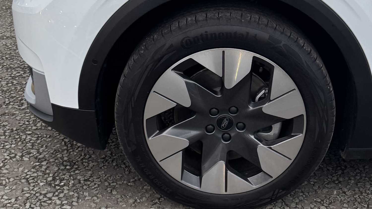 Used Ford Explorer 2024 for sale - 76218258: Photo 11