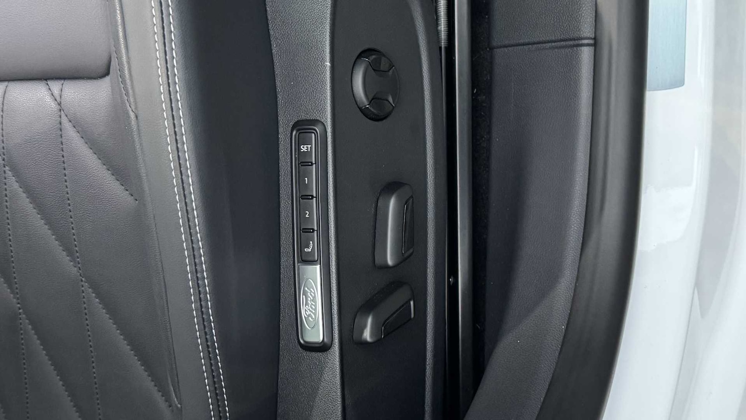 Used Ford Explorer 2024 for sale - 76218258: Photo 19