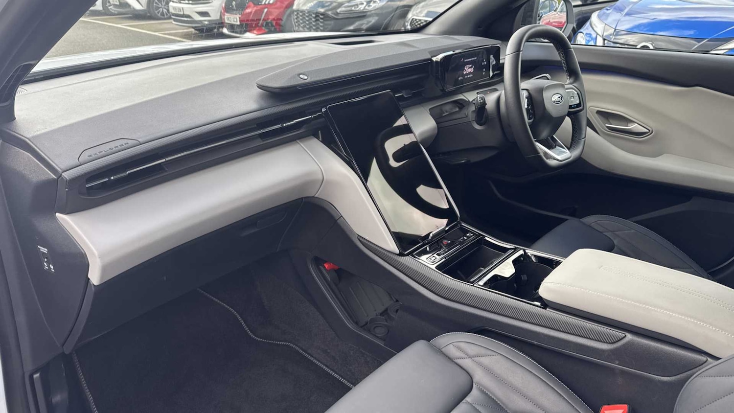 Used Ford Explorer 2024 for sale - 76218258: Photo 31