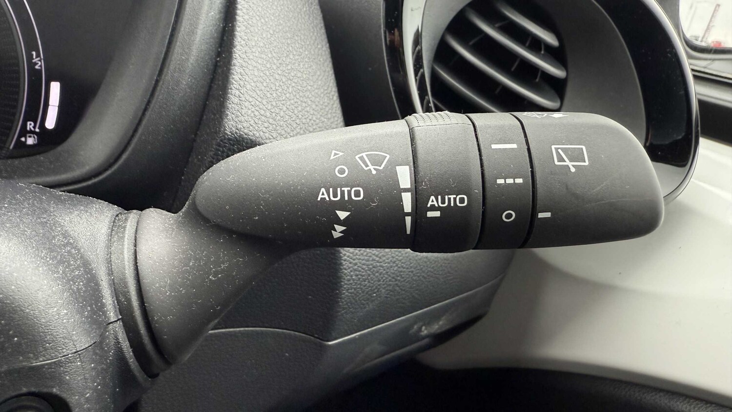 Used Toyota Aygo X 2024 for sale - 76262520: Photo 21