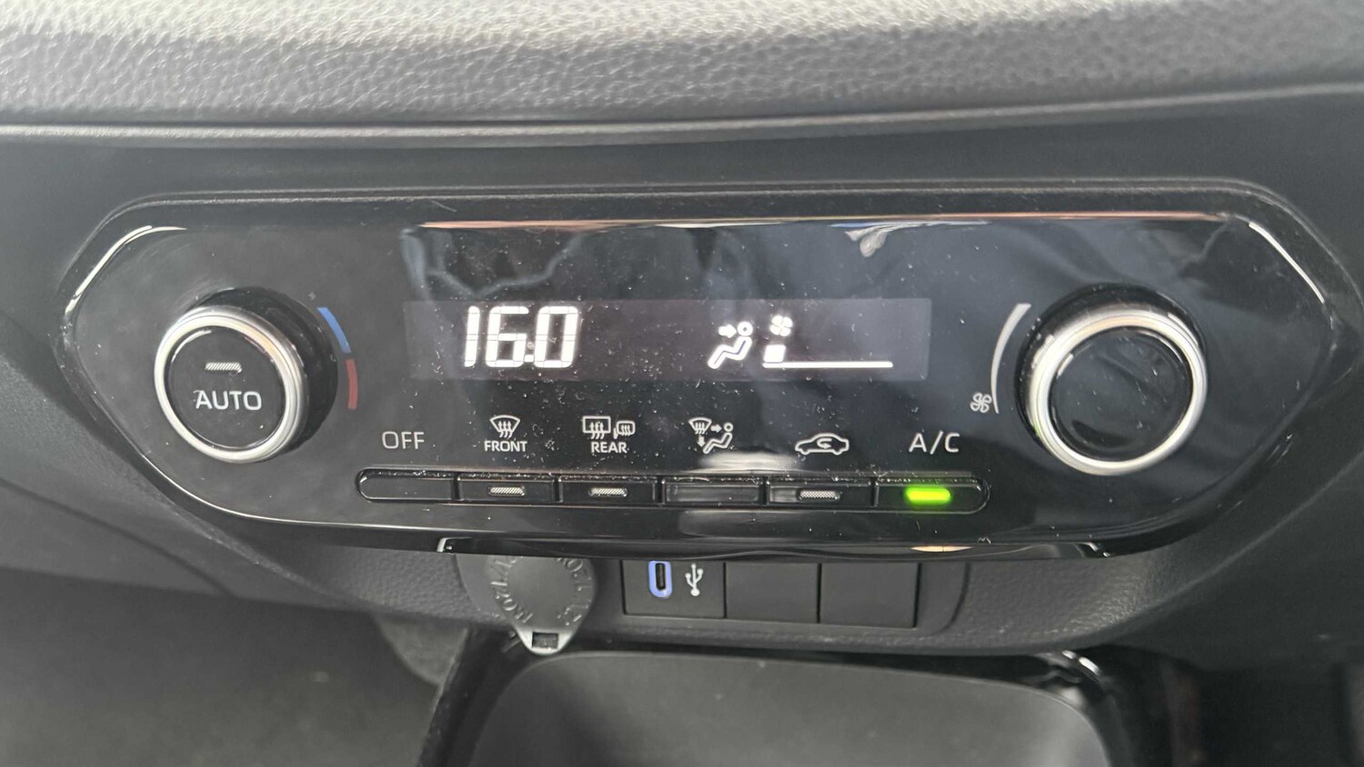 Used Toyota Aygo X 2024 for sale - 76262520: Photo 24