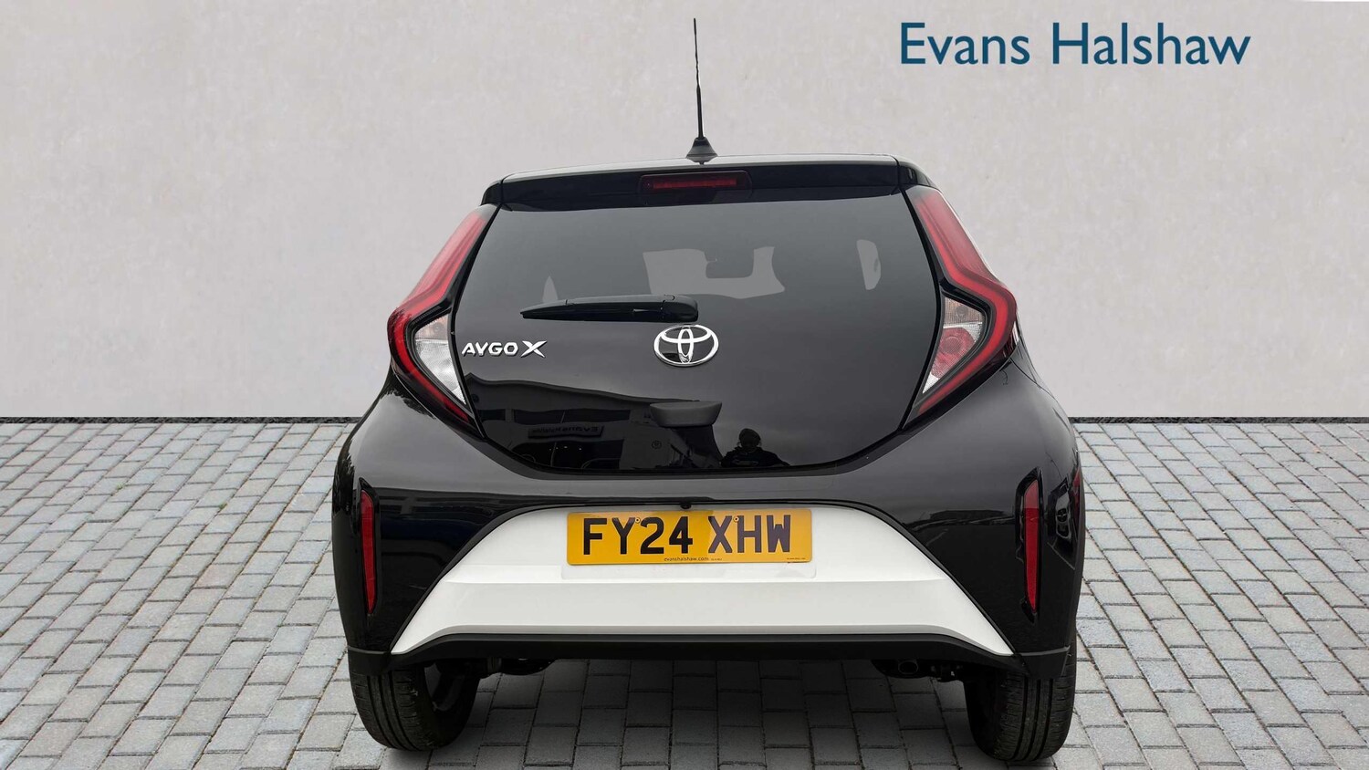 Used Toyota Aygo X 2024 for sale - 76262520: Photo 4