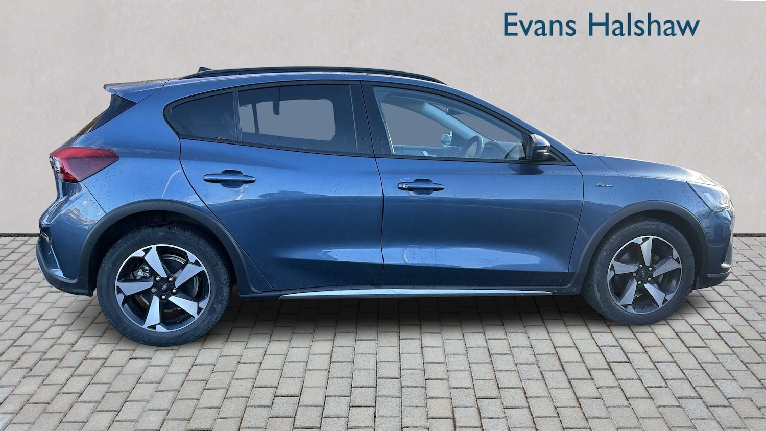 Used Ford Focus 2022 for sale - 76967889: Photo 15