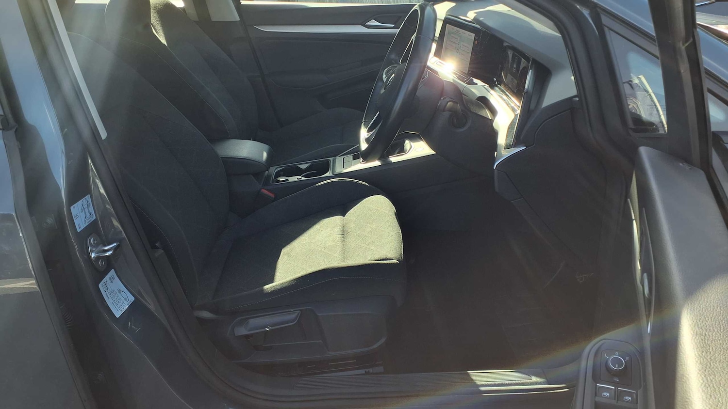 Used Volkswagen Golf 2022 for sale - 76016244: Photo 23