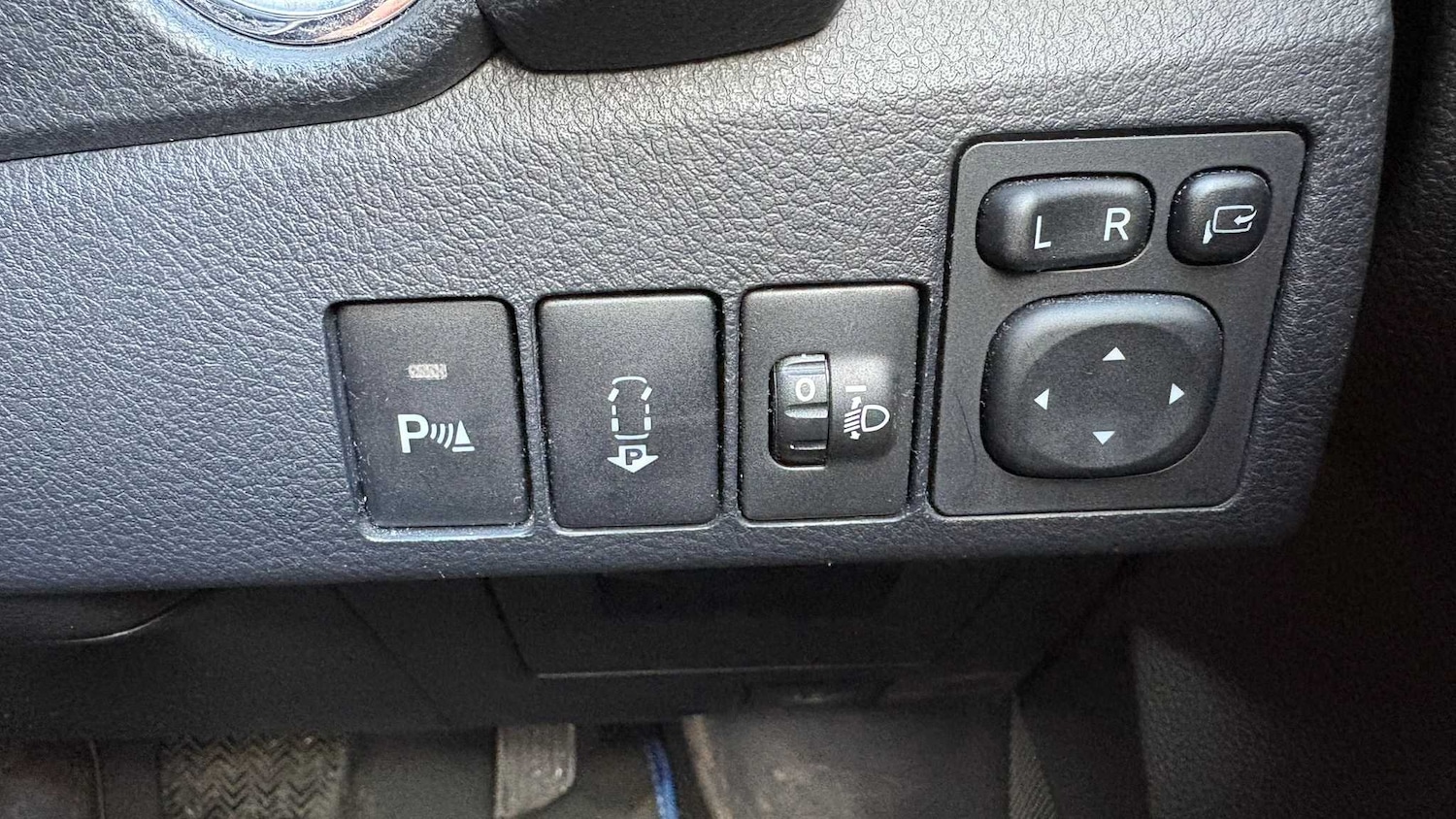 Used Toyota Auris 2014 for sale - 77885906: Photo 11