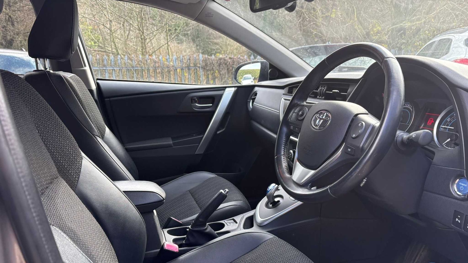 Used Toyota Auris 2014 for sale - 77885906: Photo 24