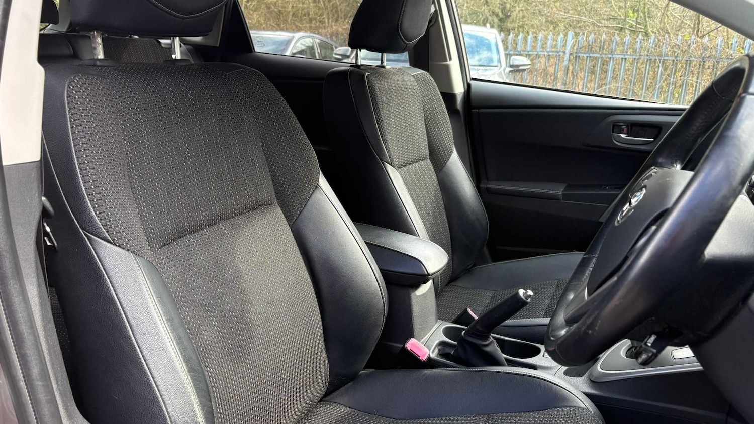 Used Toyota Auris 2014 for sale - 77885906: Photo 25