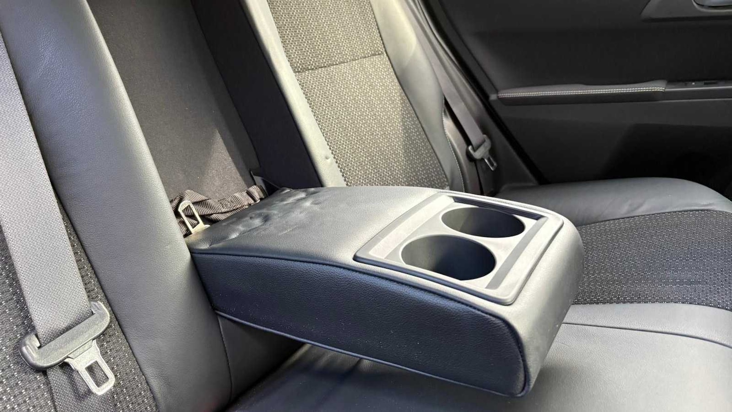 Used Toyota Auris 2014 for sale - 77885906: Photo 27