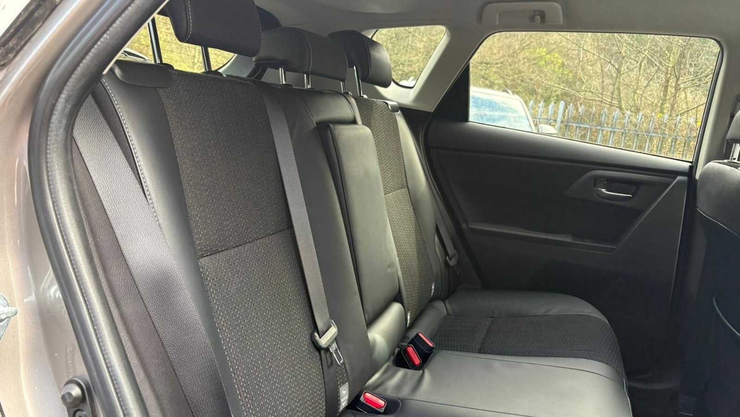 Used Toyota Auris 2014 for sale - 77885906: Photo 29