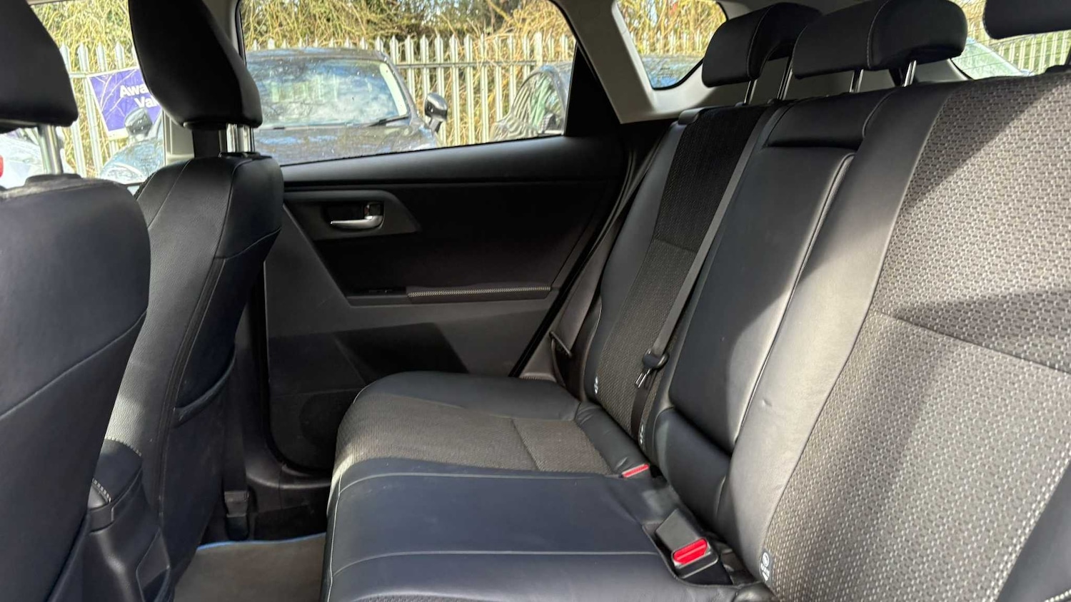 Used Toyota Auris 2014 for sale - 77885906: Photo 30