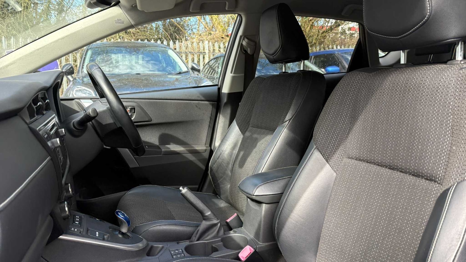 Used Toyota Auris 2014 for sale - 77885906: Photo 32