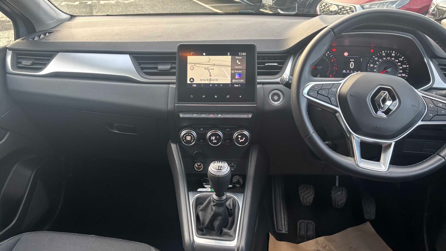 Used Renault Captur 2021 for sale - 76804887: Photo 2