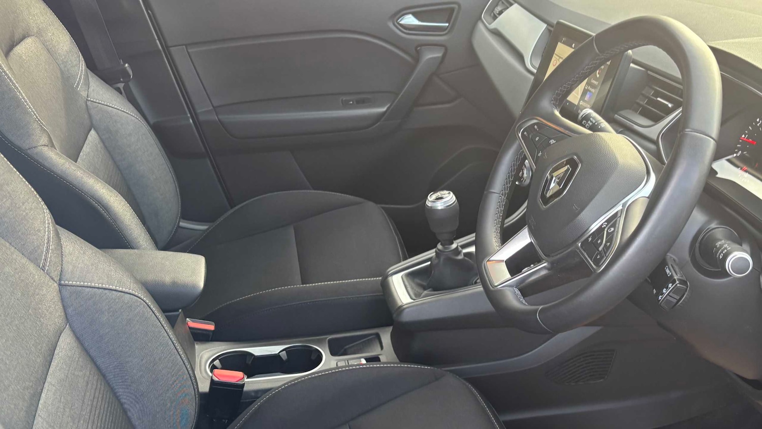 Used Renault Captur 2021 for sale - 76804887: Photo 21