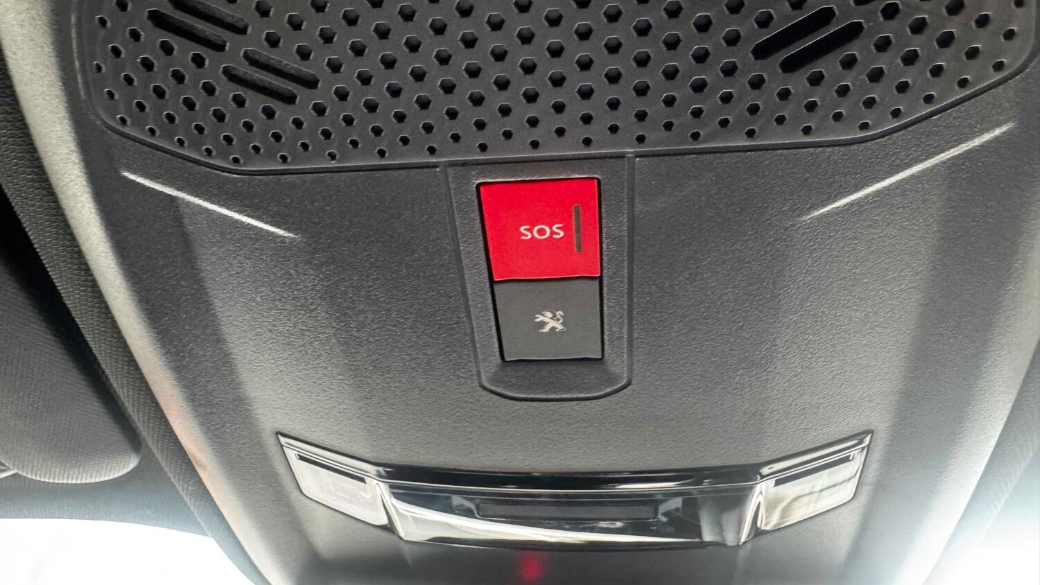 Used Peugeot 2008 2022 for sale - 77698783: Photo 29