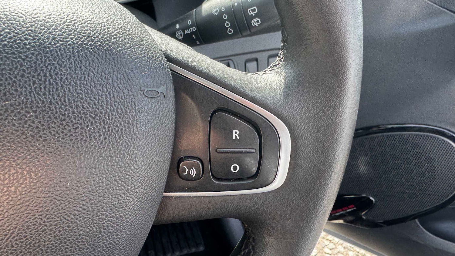 Used Renault Clio 2018 for sale - 78209185: Photo 21