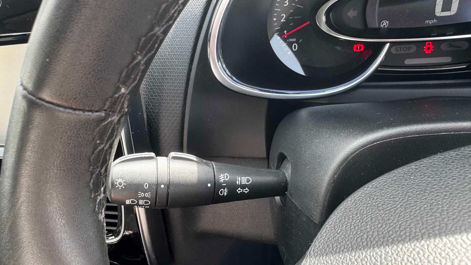 Used Renault Clio 2018 for sale - 78209185: Photo 24