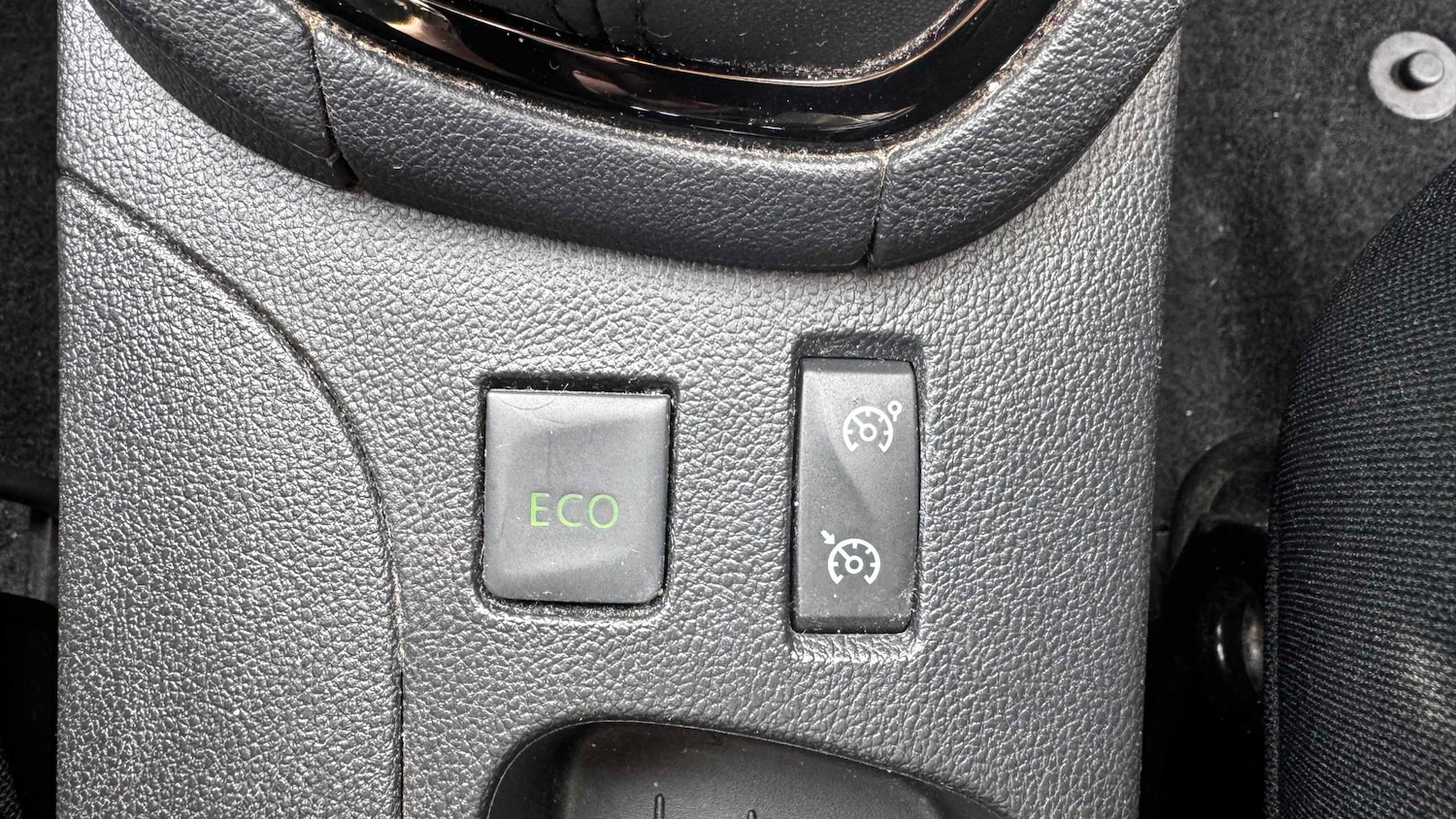 Used Renault Clio 2018 for sale - 78209185: Photo 27