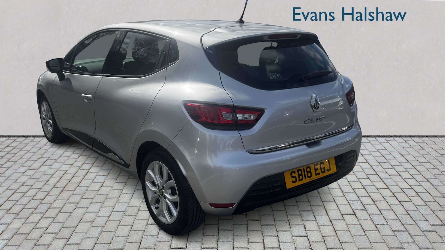 Used Renault Clio 2018 for sale - 78209185: Photo 5