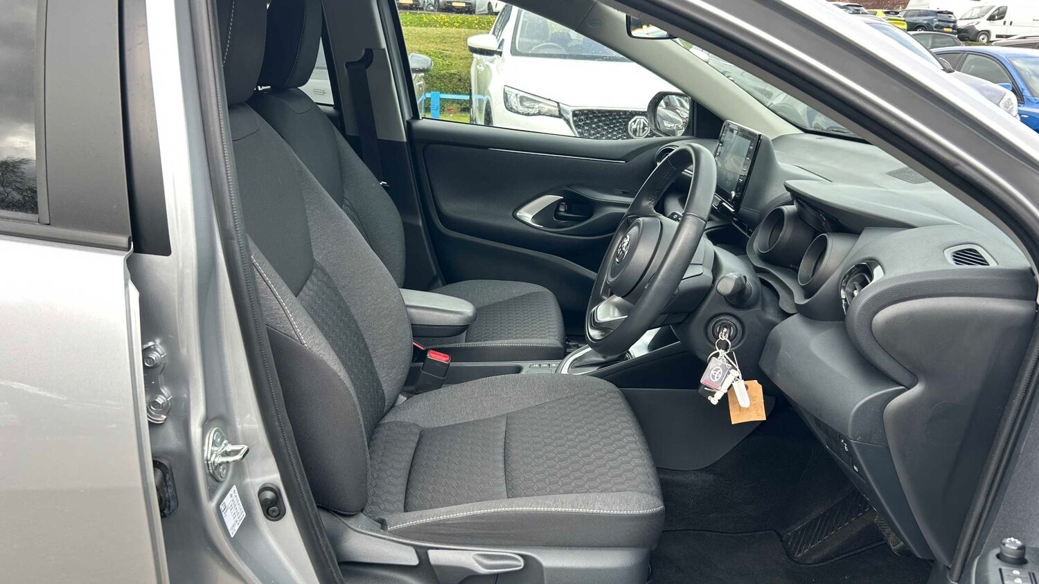 Used Toyota Yaris 2023 for sale - 78129757: Photo 11