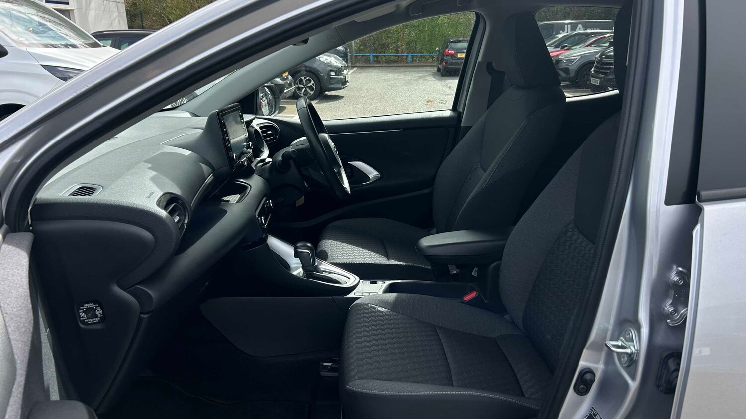 Used Toyota Yaris 2023 for sale - 78129757: Photo 12