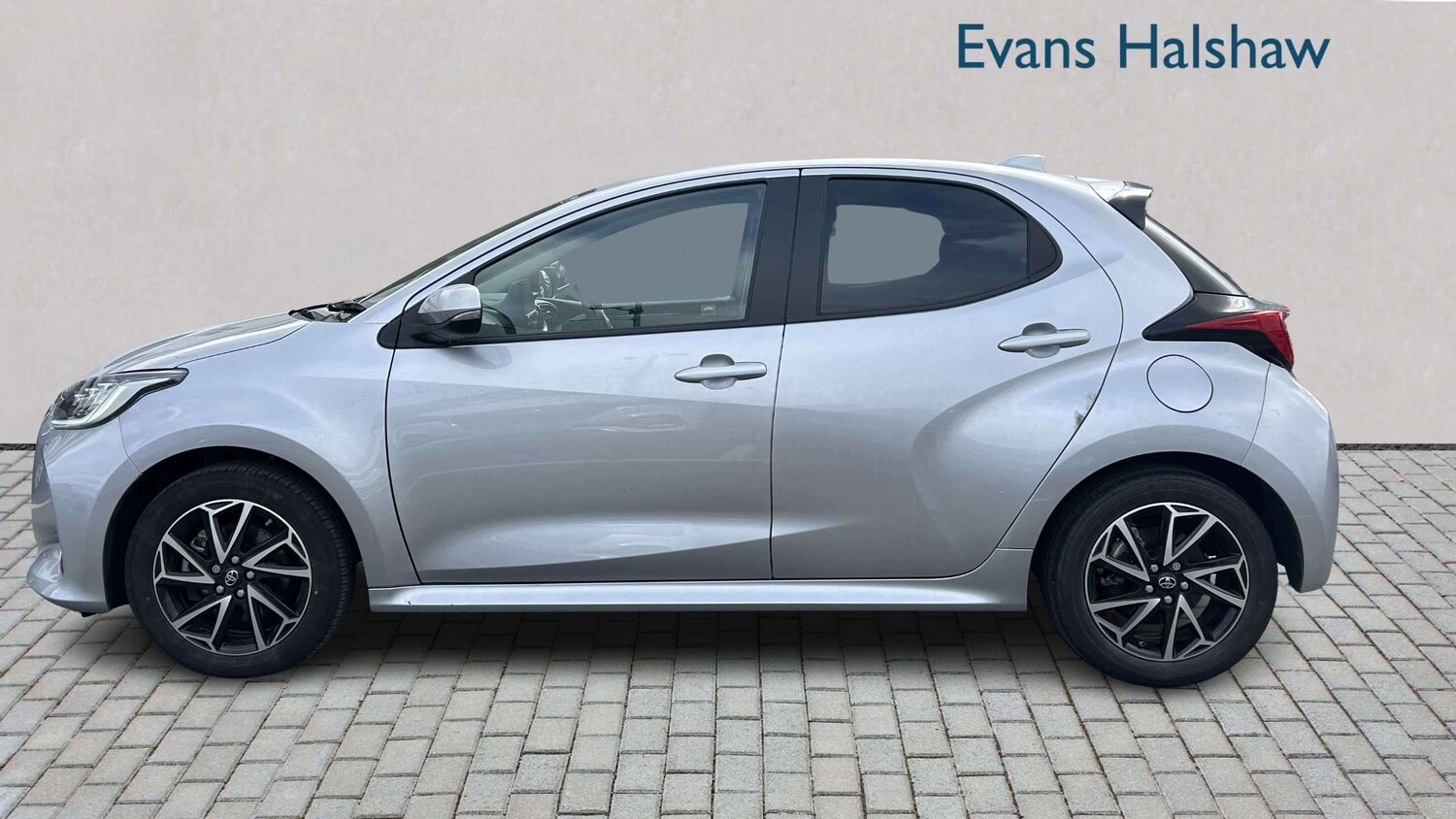Used Toyota Yaris 2023 for sale - 78129757: Photo 8