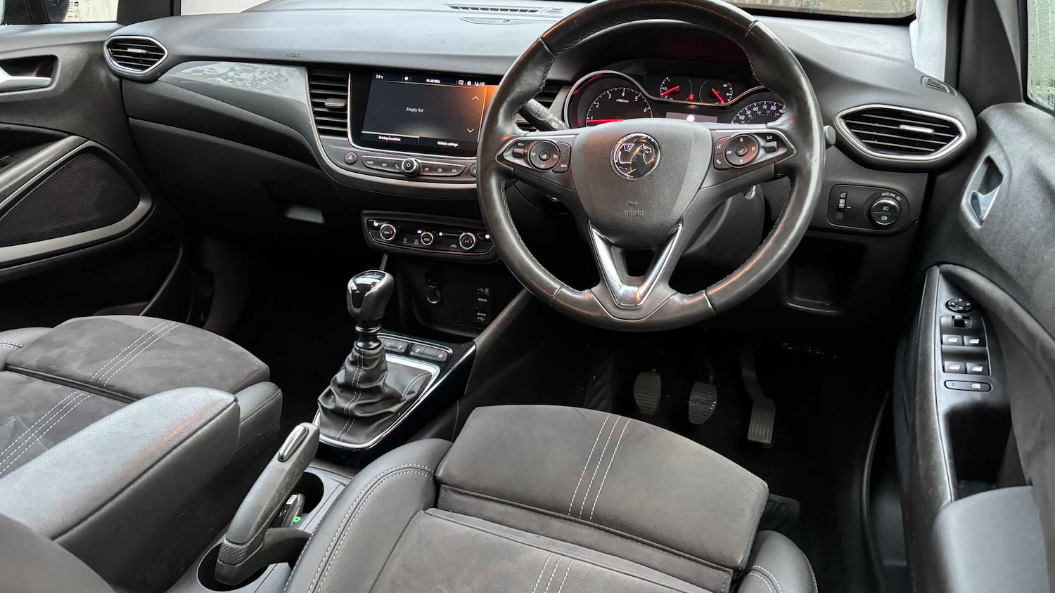 Used Vauxhall Crossland 2022 for sale - 76501757: Photo 22