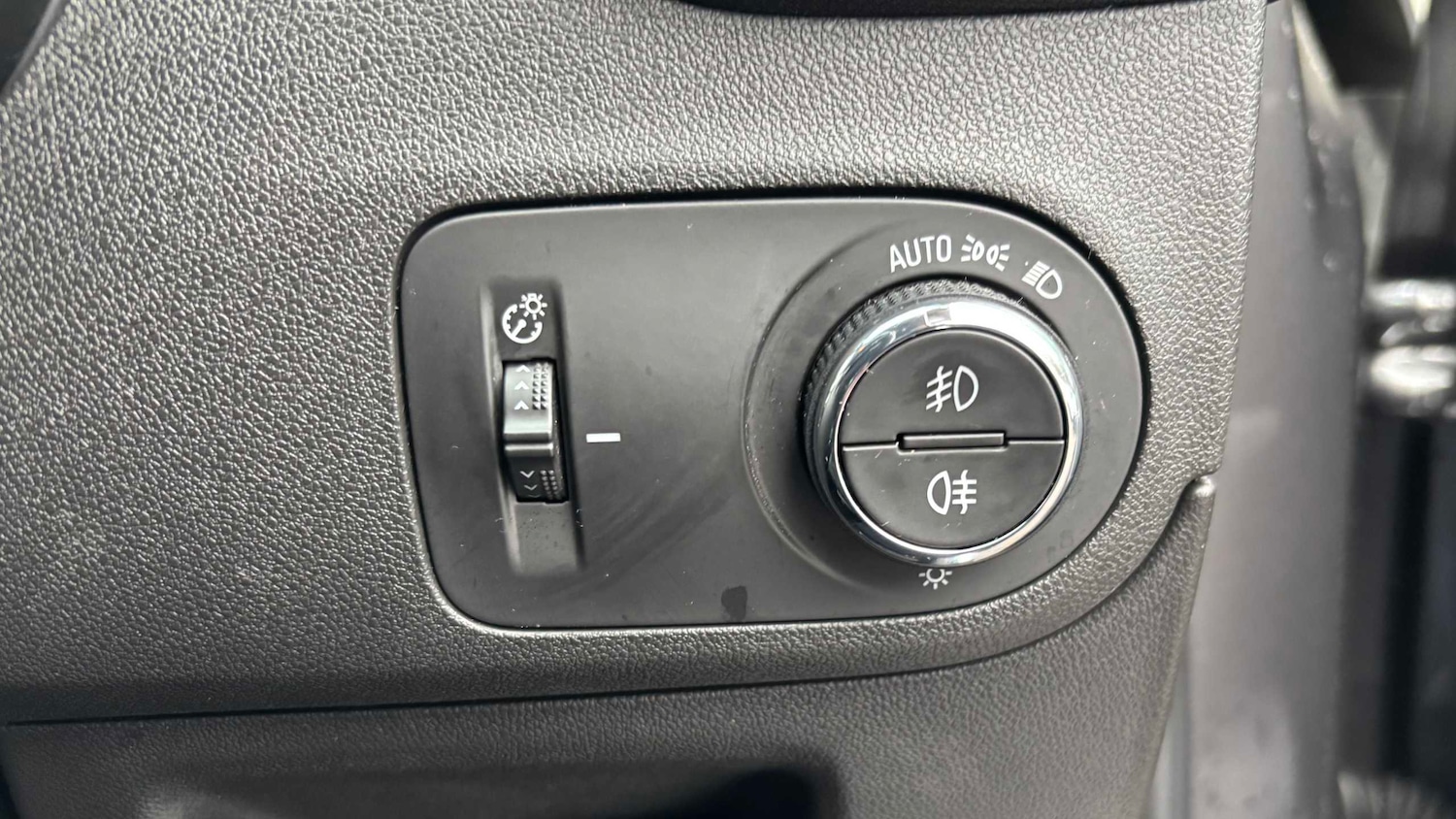 Used Vauxhall Crossland 2022 for sale - 76501757: Photo 24