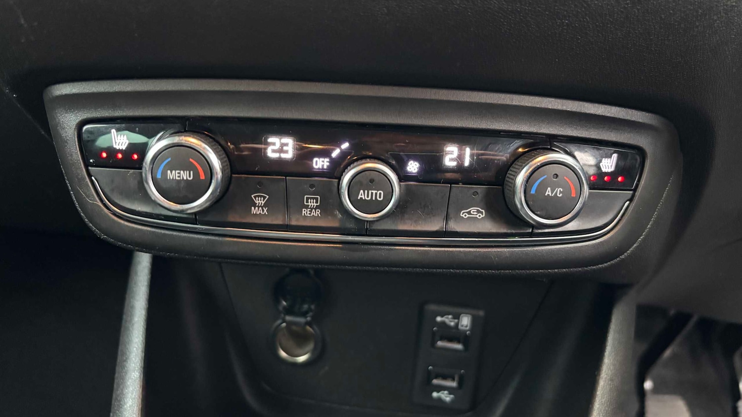 Used Vauxhall Crossland 2022 for sale - 76501757: Photo 31