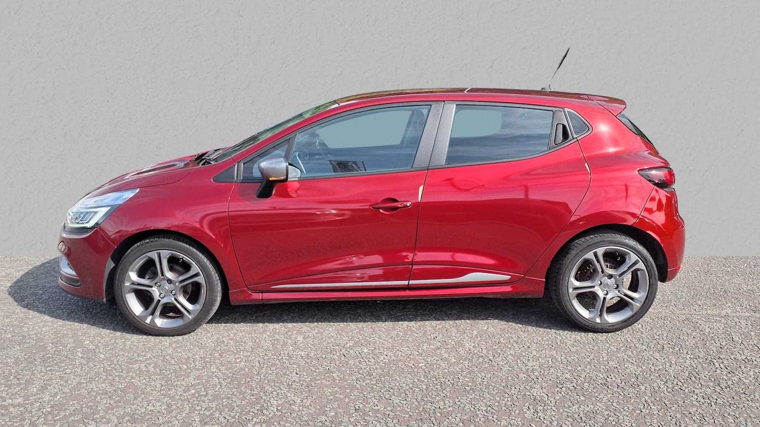 Used Renault Clio 2018 for sale - 76648967: Photo 6