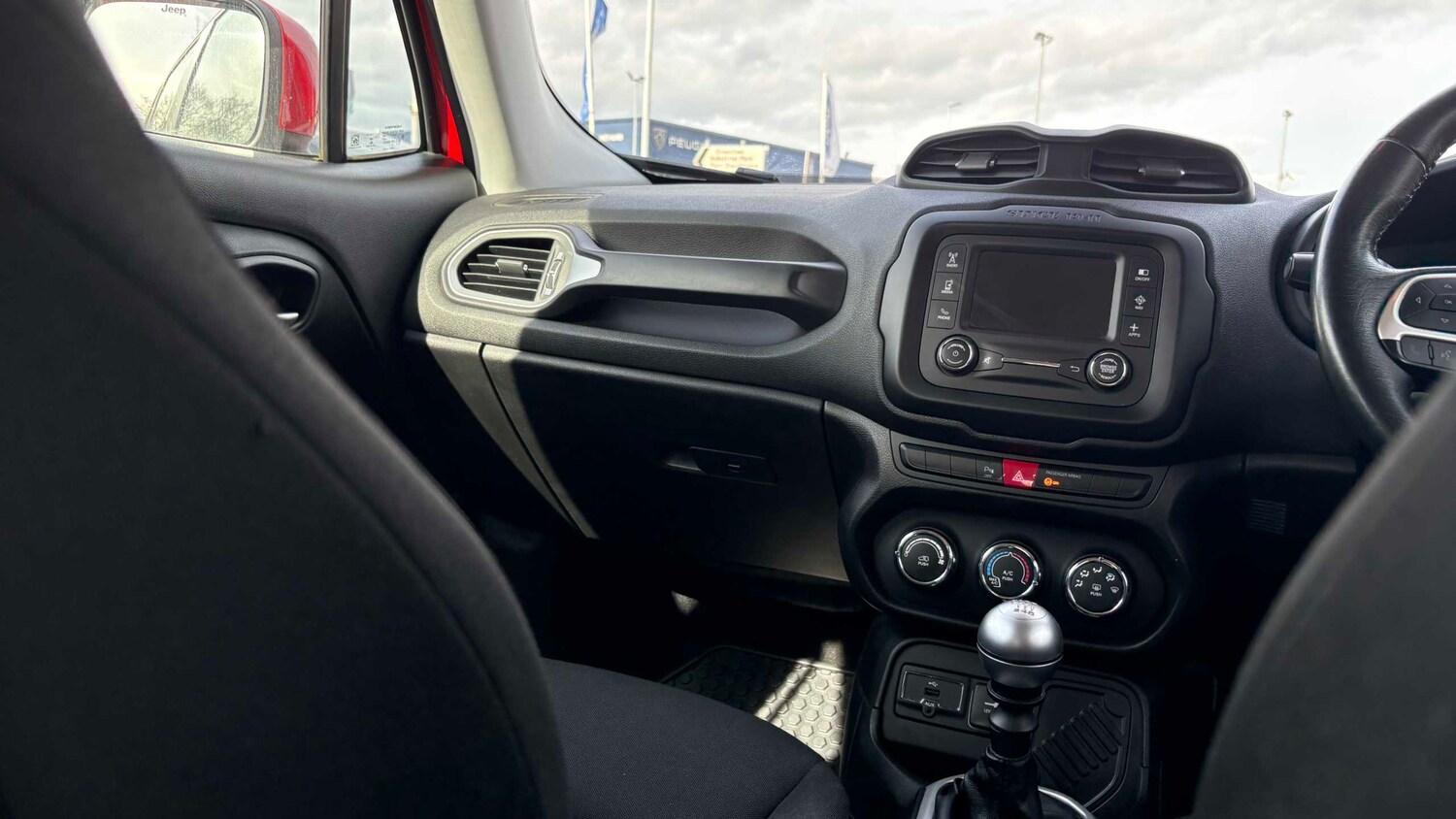 Used Jeep Renegade 2016 for sale - 78118588: Photo 19