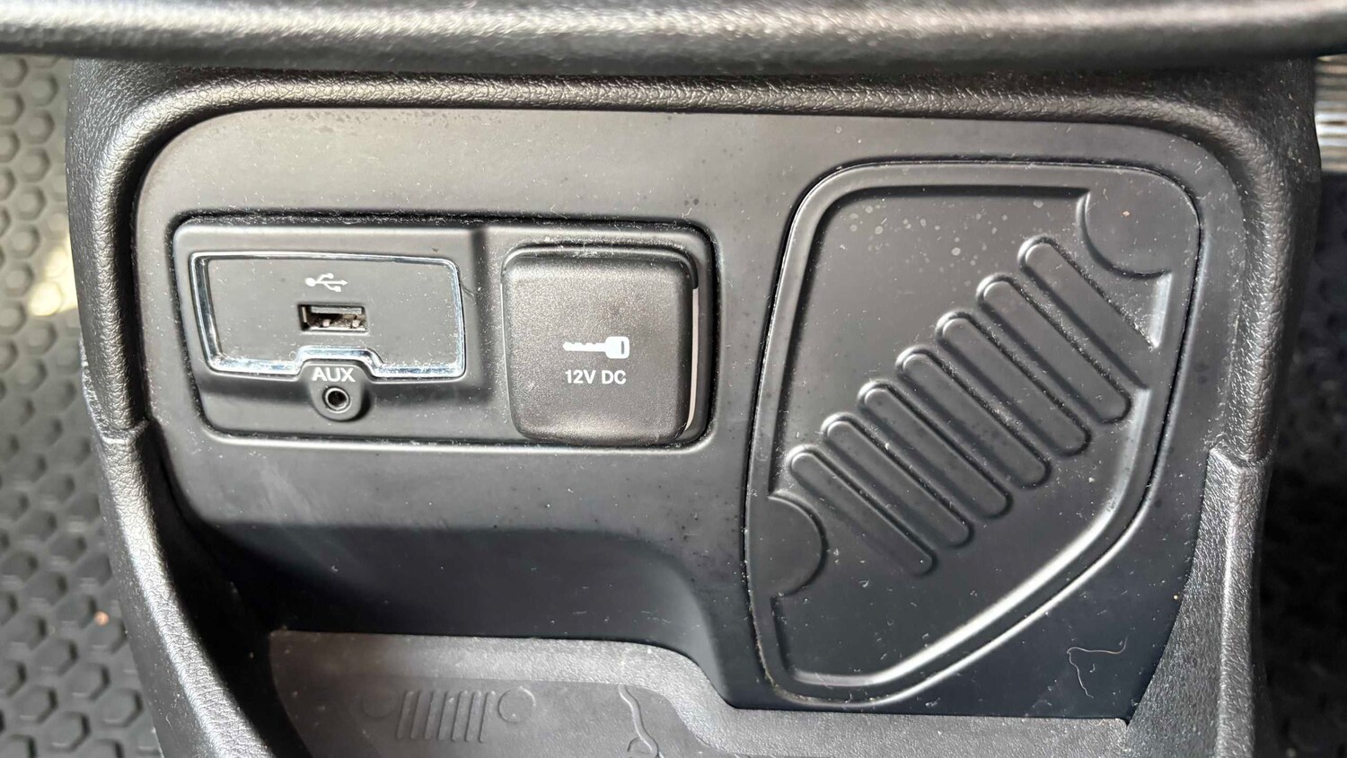 Used Jeep Renegade 2016 for sale - 78118588: Photo 28