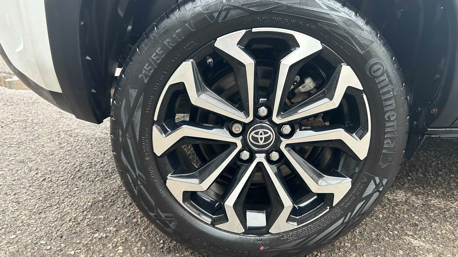 Used Toyota Yaris Cross 2023 for sale - 77334081: Photo 12