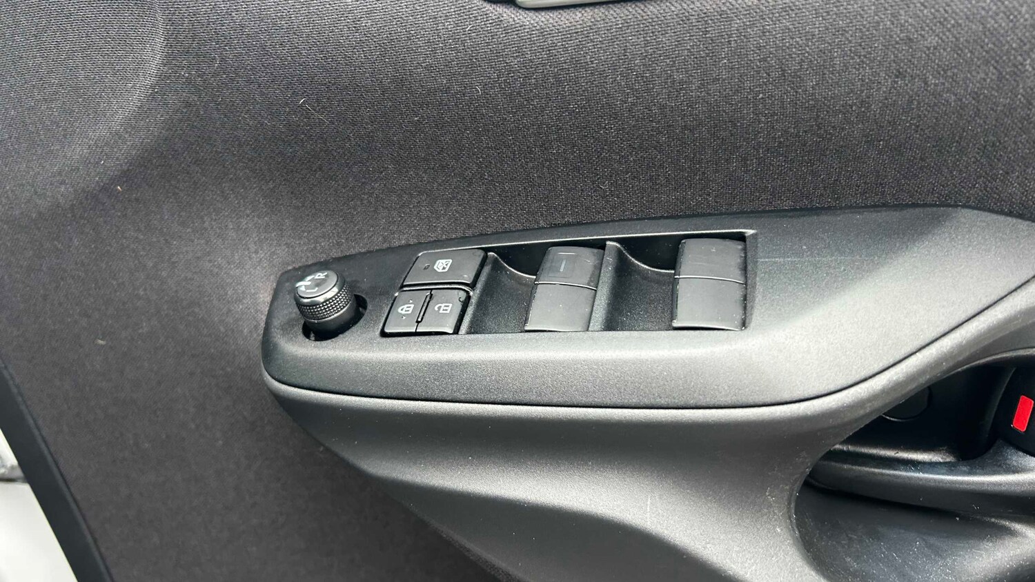 Used Toyota Yaris Cross 2023 for sale - 77334081: Photo 22