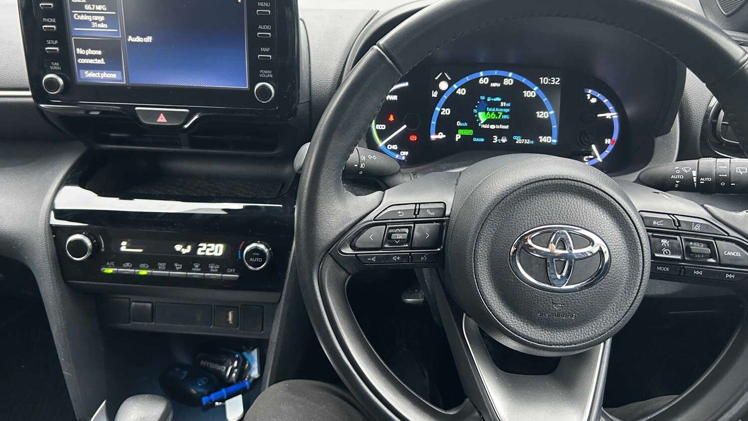 Used Toyota Yaris Cross 2023 for sale - 77334081: Photo 27