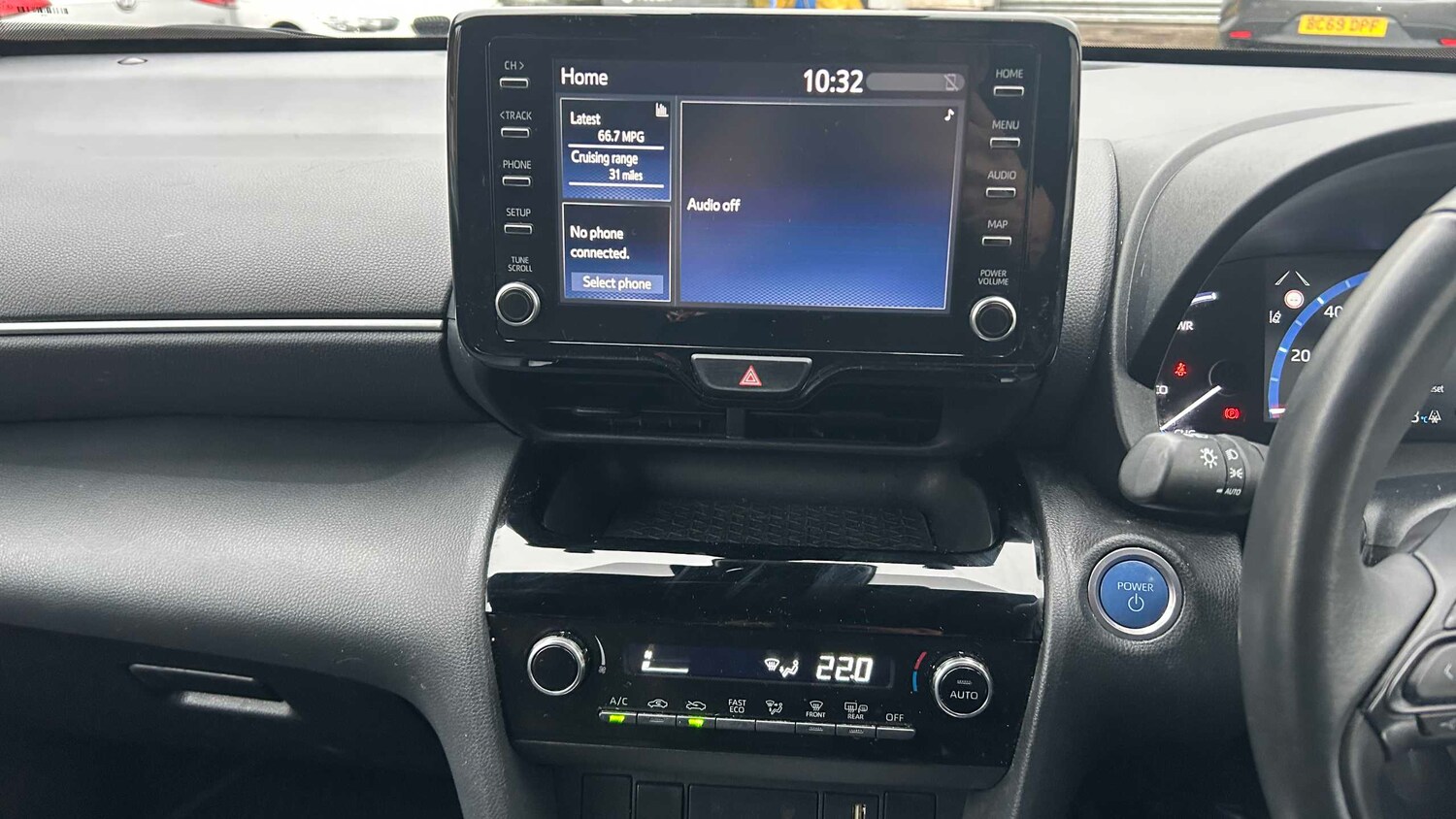 Used Toyota Yaris Cross 2023 for sale - 77334081: Photo 33