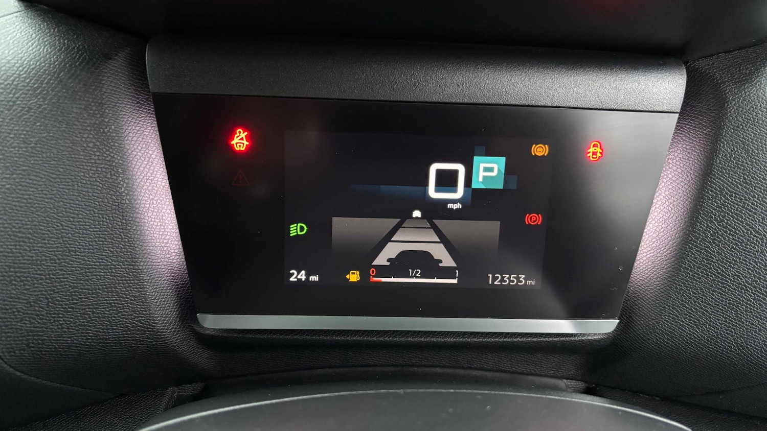 Used Citroen C4 2022 for sale - 76262513: Photo 30