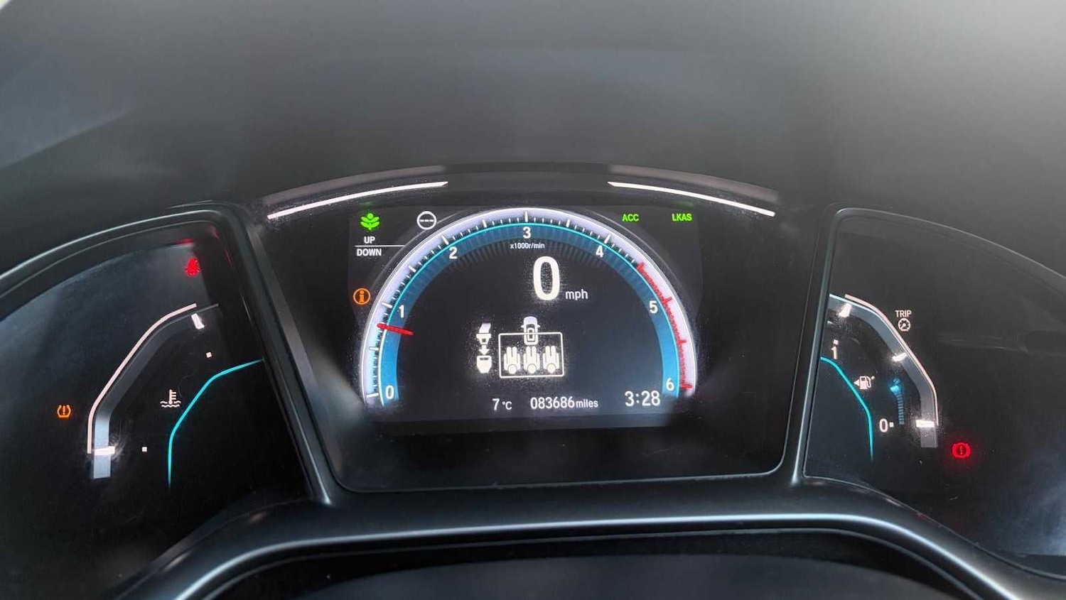 Used Honda Civic 2018 for sale - 77514425: Photo 25