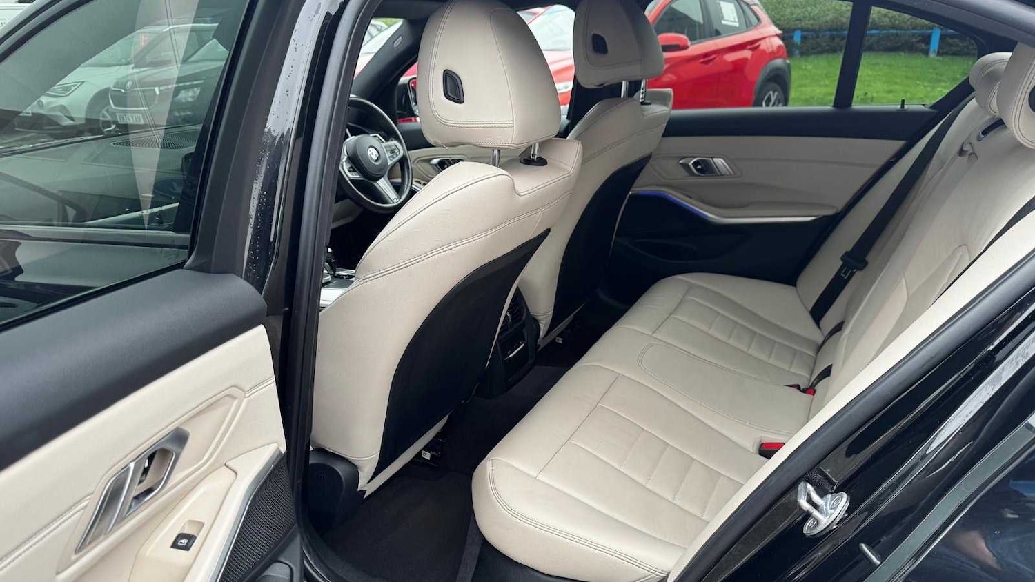 Used BMW 3 Series 2020 for sale - 77615390: Photo 8