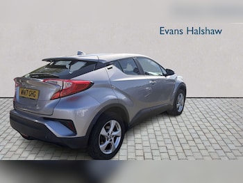 Used Toyota C-HR 2017 for sale - 78389047: Photo
