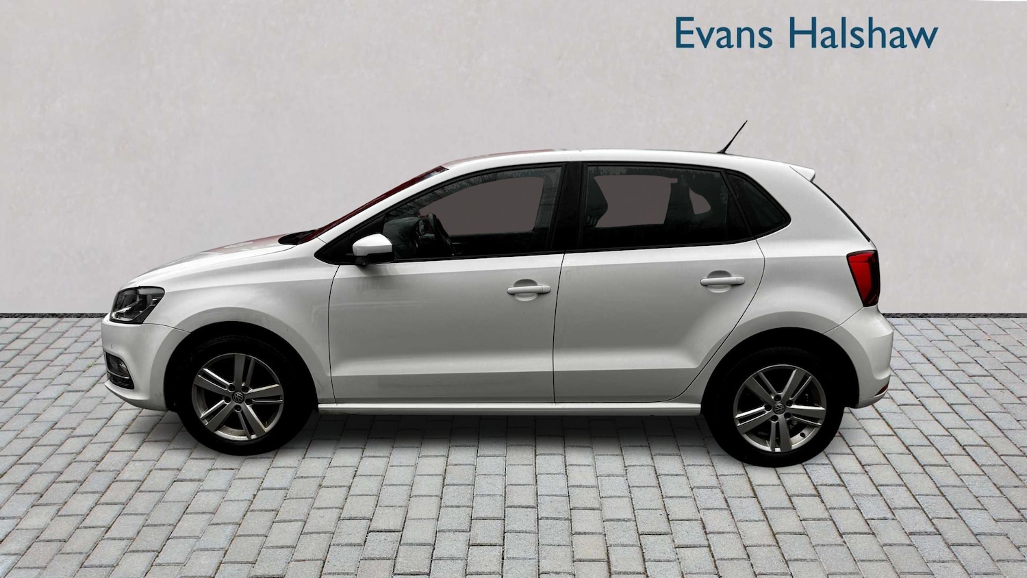 Used Volkswagen Polo 2017 for sale - 77648817: Photo 4