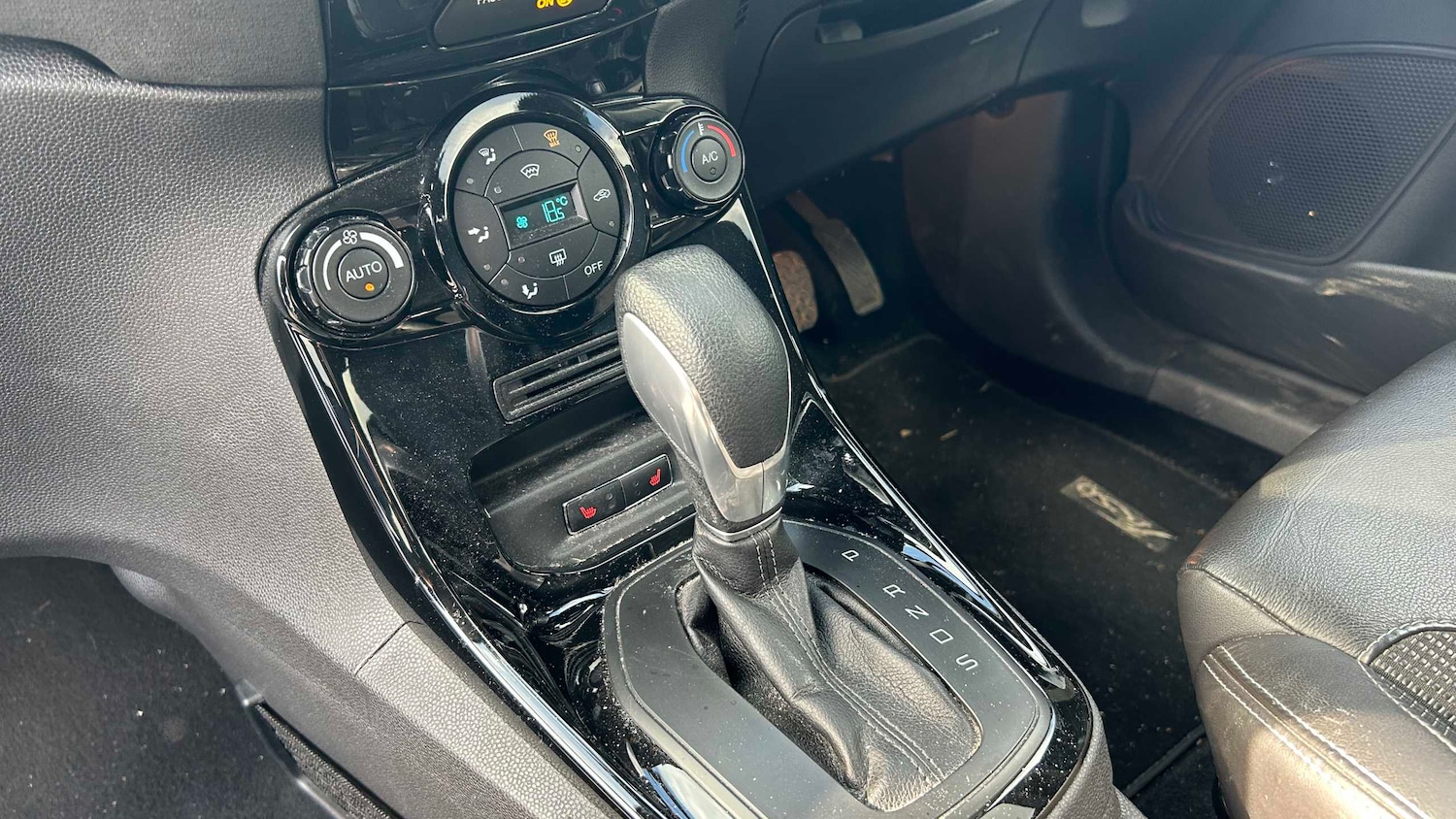 Used Ford Fiesta 2015 for sale - 78161547: Photo 25