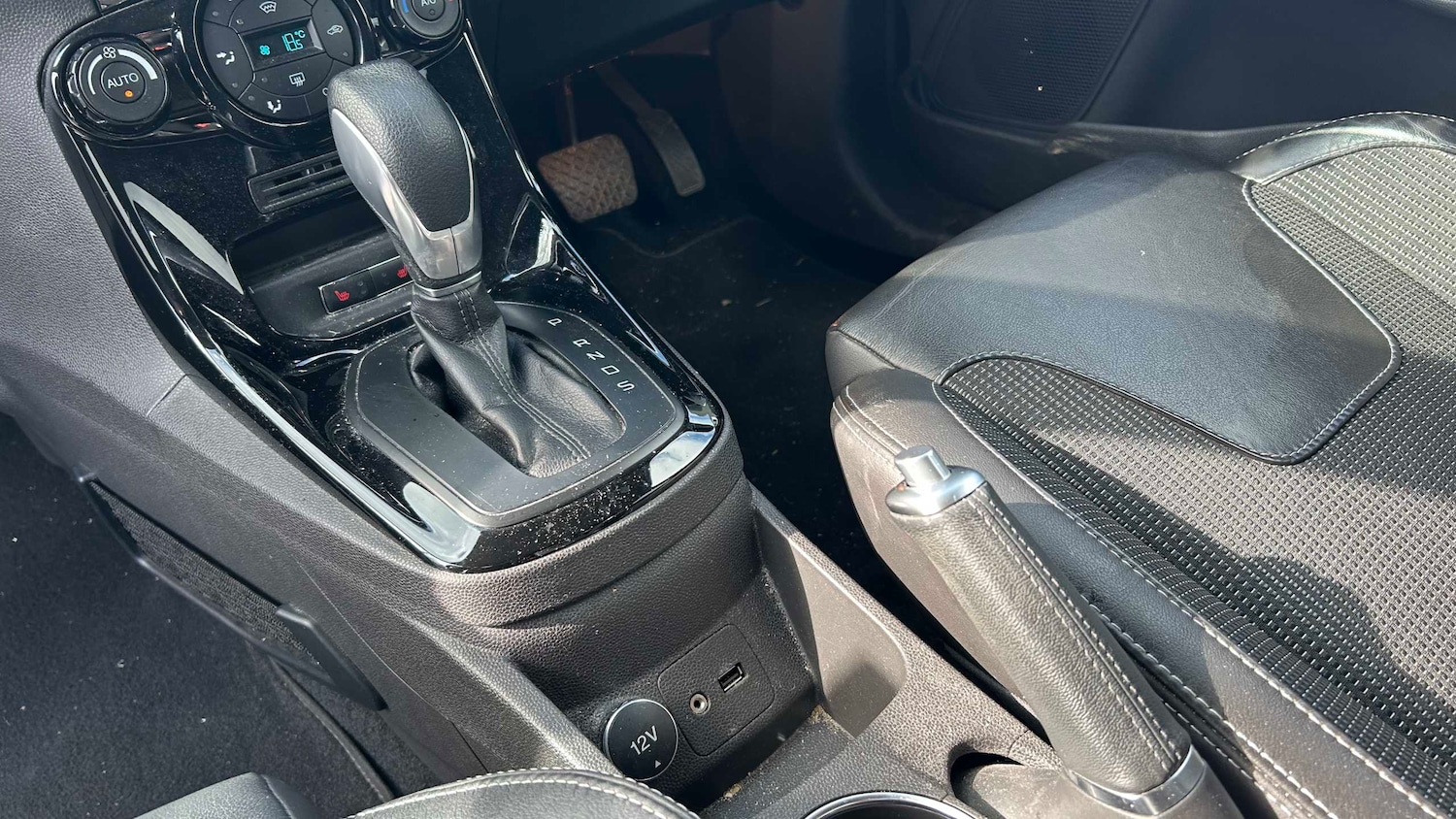 Used Ford Fiesta 2015 for sale - 78161547: Photo 26