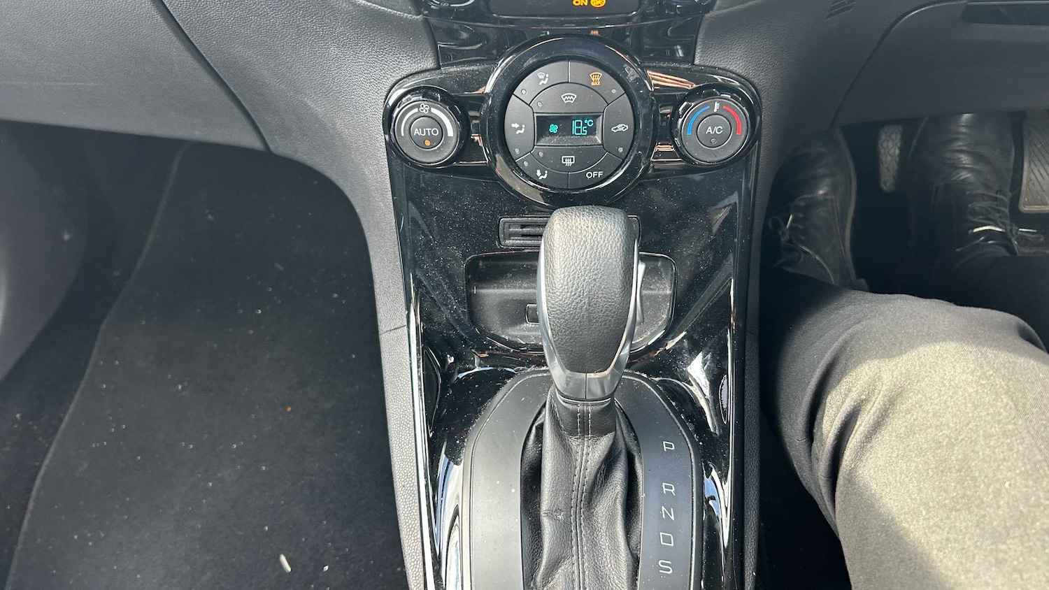 Used Ford Fiesta 2015 for sale - 78161547: Photo 35