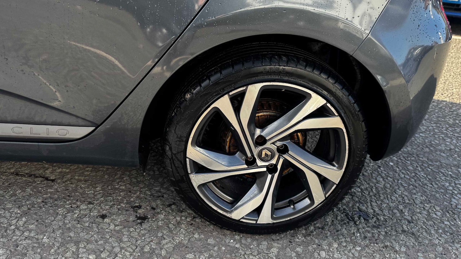 Used Renault Clio 2020 for sale - 78052078: Photo 11