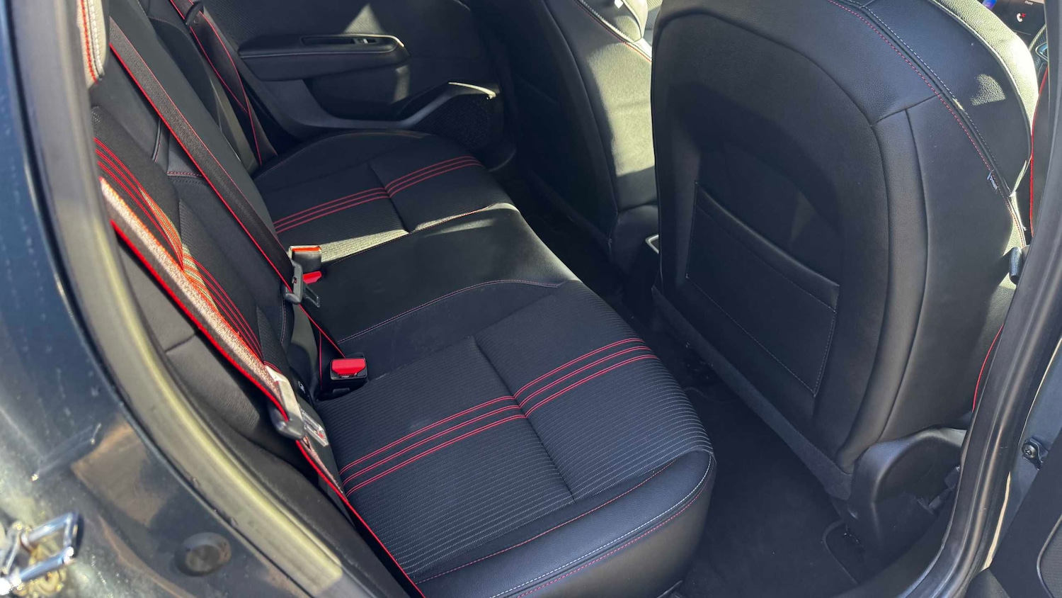 Used Renault Clio 2020 for sale - 78052078: Photo 18