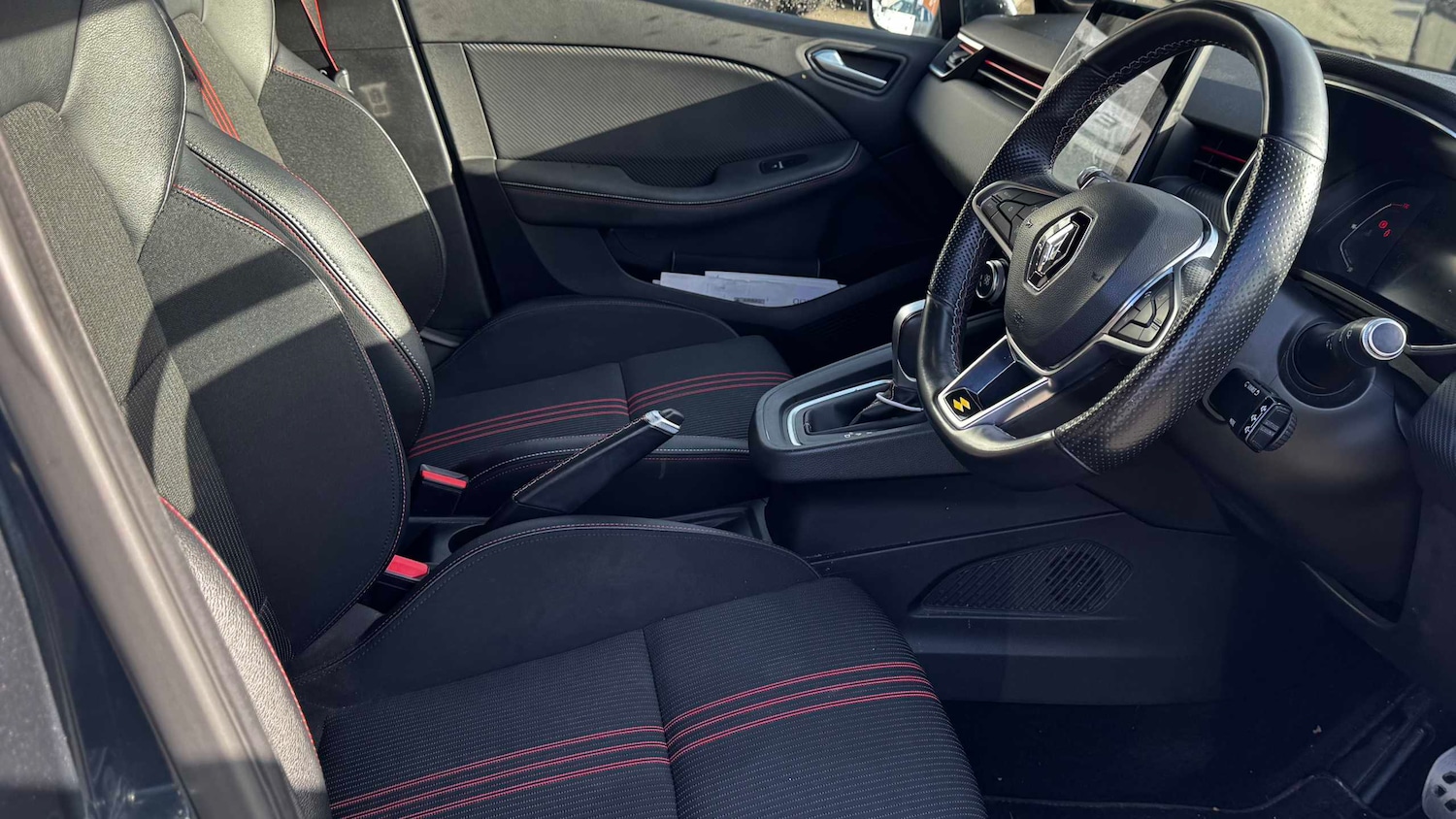 Used Renault Clio 2020 for sale - 78052078: Photo 20