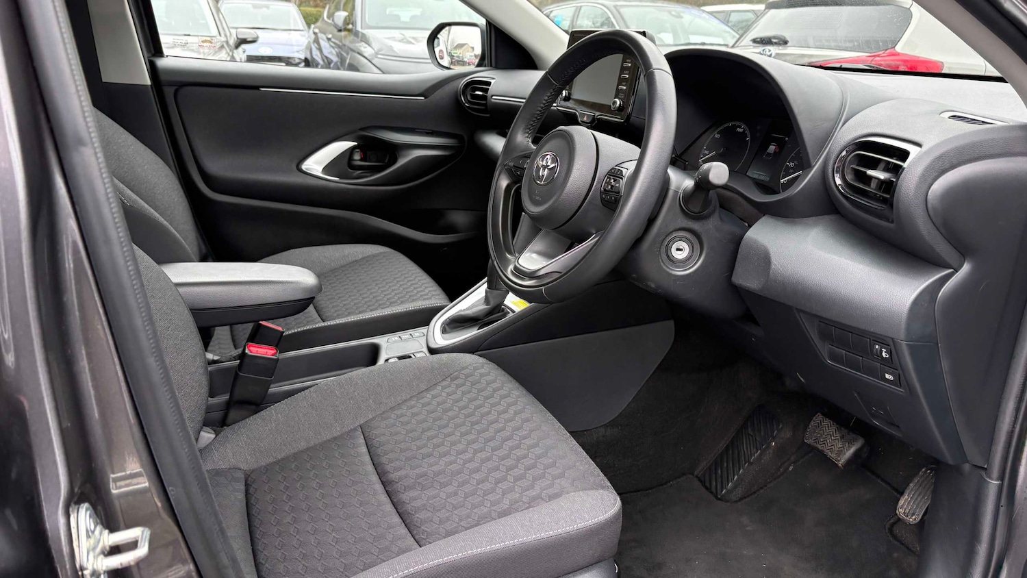 Used Toyota Yaris 2023 for sale - 77972613: Photo 11