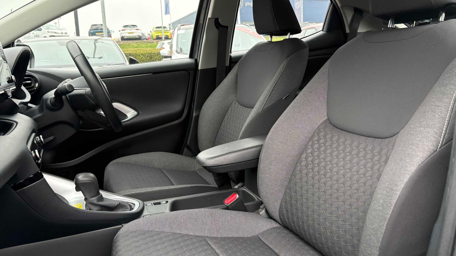 Used Toyota Yaris 2023 for sale - 77972613: Photo 14