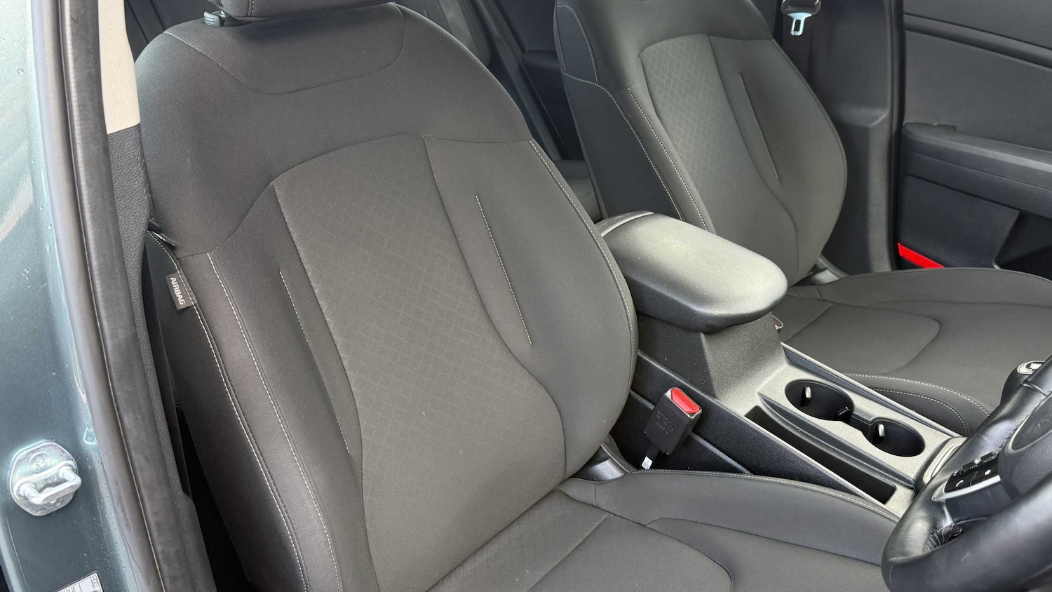 Used Kia Sportage 2023 for sale - 76351565: Photo 2